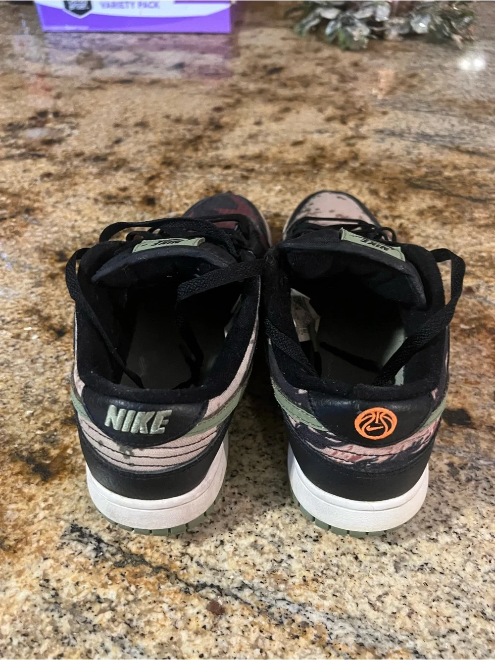 Nike Dunk Low SE Multi Camo Black Olive DB1909-001 GS Size 7.5 /Women 9